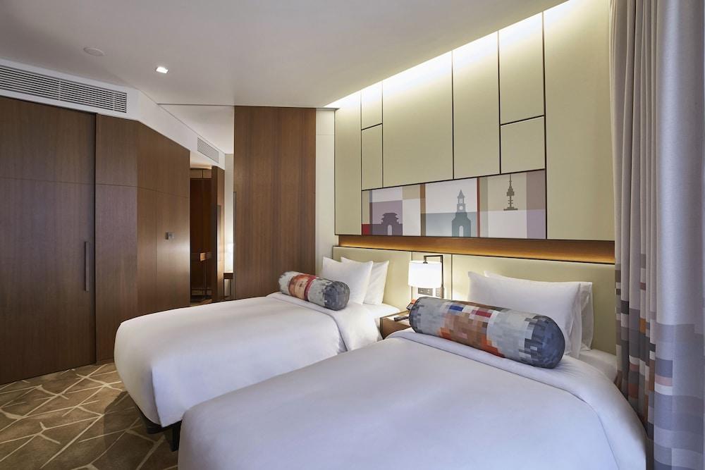 Aloft Myeongdong Hotel 4*